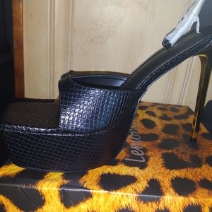 High heel sandal